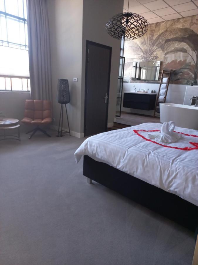 Boutique Hotel De Oude Veste Хелевутслайс Екстериор снимка